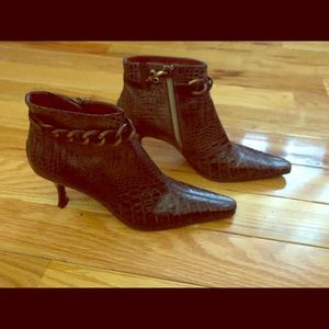 DONALD J. PLINER Crocodile Ankle Boots